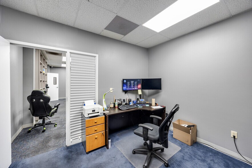 More Photos Of 301 N 4th St, Vineland Warehouse For Lease