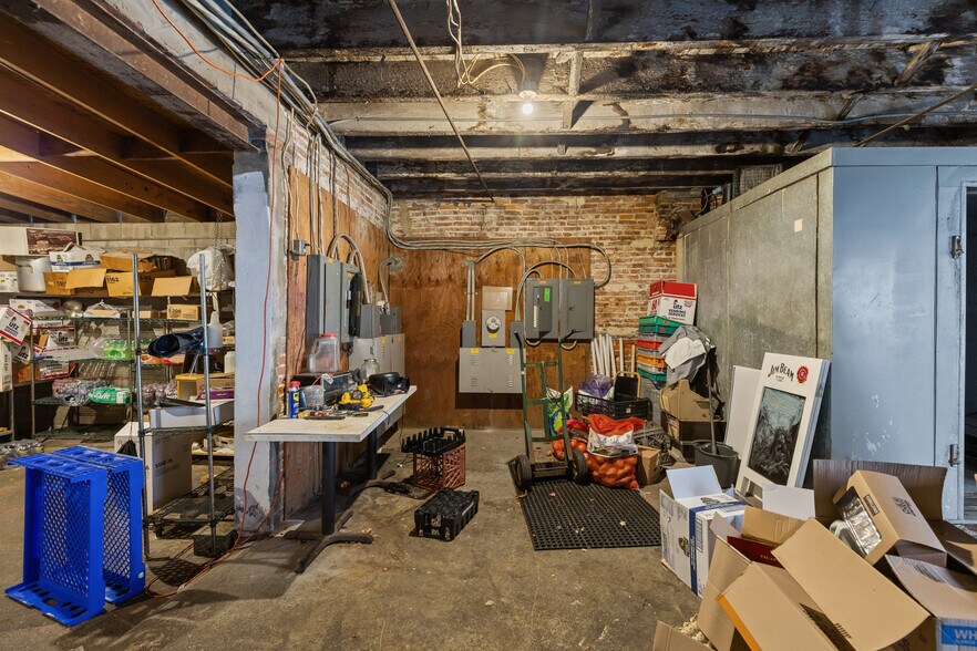 More Photos Of 663 W Pratt St, Baltimore Storefront Retail Residential For Sale