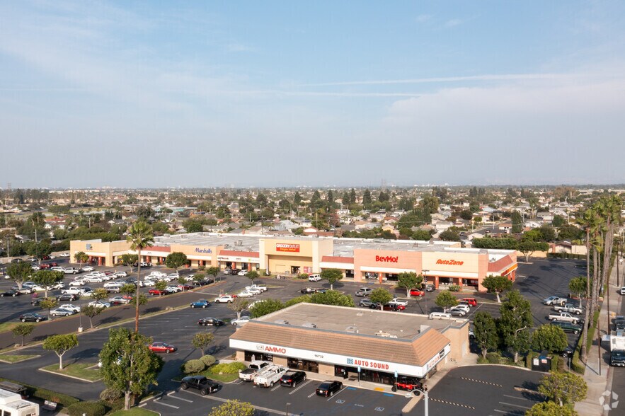 More Photos Of 16672-16732 Beach Blvd, Huntington Beach Unknown For Lease