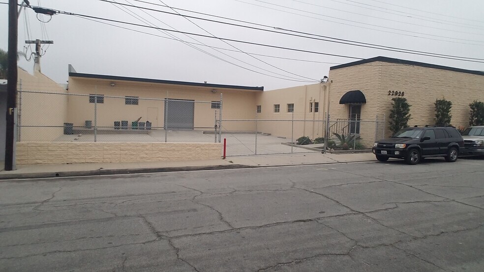 Primary Photo Of 22924-22926 Mariposa Ave, Torrance Distribution For Lease