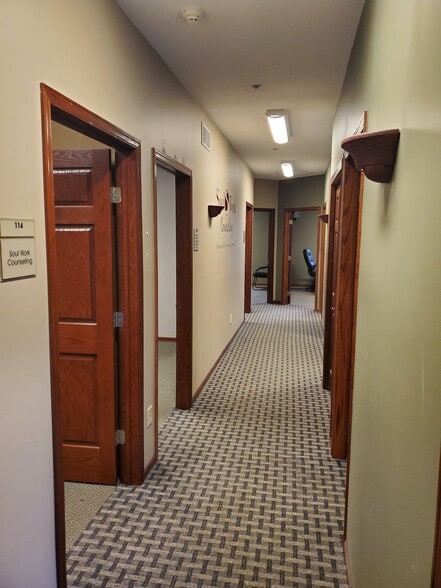 More Photos Of 11100-11116 N Zealand Ave, Champlin Office Residential For Lease