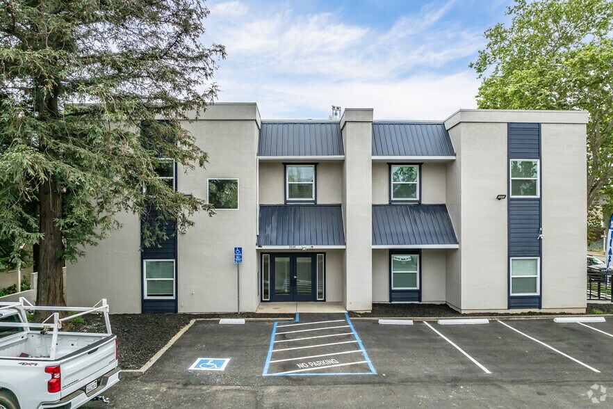 More Photos Of 3000 T St, Sacramento Apartments For Sale