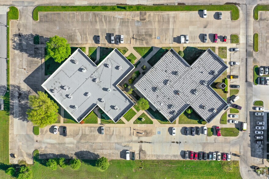 More Photos Of 3100 S Elm Pl, Broken Arrow Medical For Lease