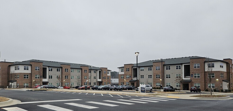 More Photos Of 1395 Moreland Ave SE, Atlanta Freestanding For Lease