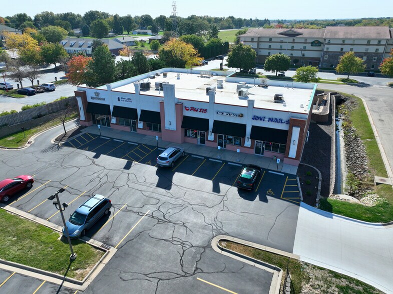 More Photos Of 7431-7451 E State St, Rockford Unknown For Lease