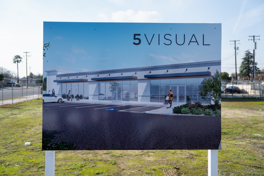 More Photos Of 7315 N Blackstone Ave, Fresno Freestanding For Lease