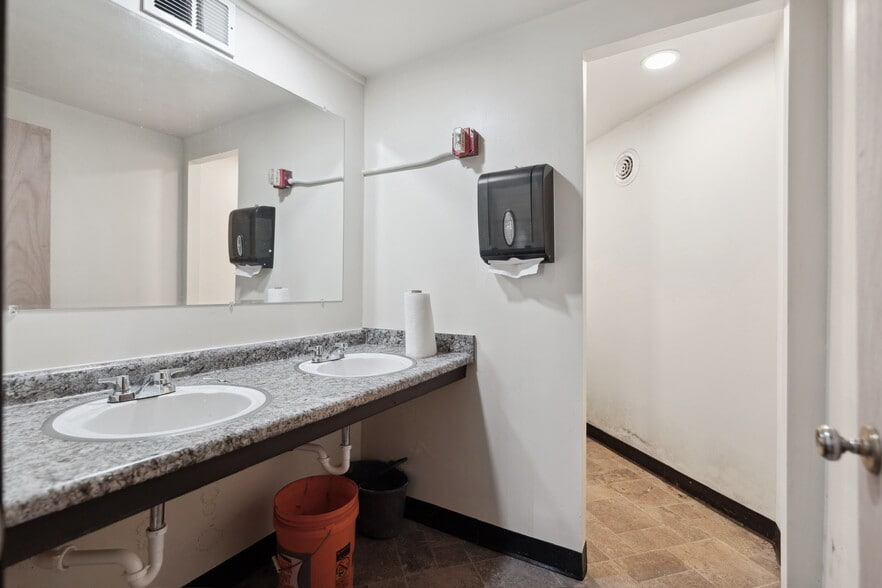 More Photos Of 301 Larimer Ave, Pittsburgh Religious Facility For Sale