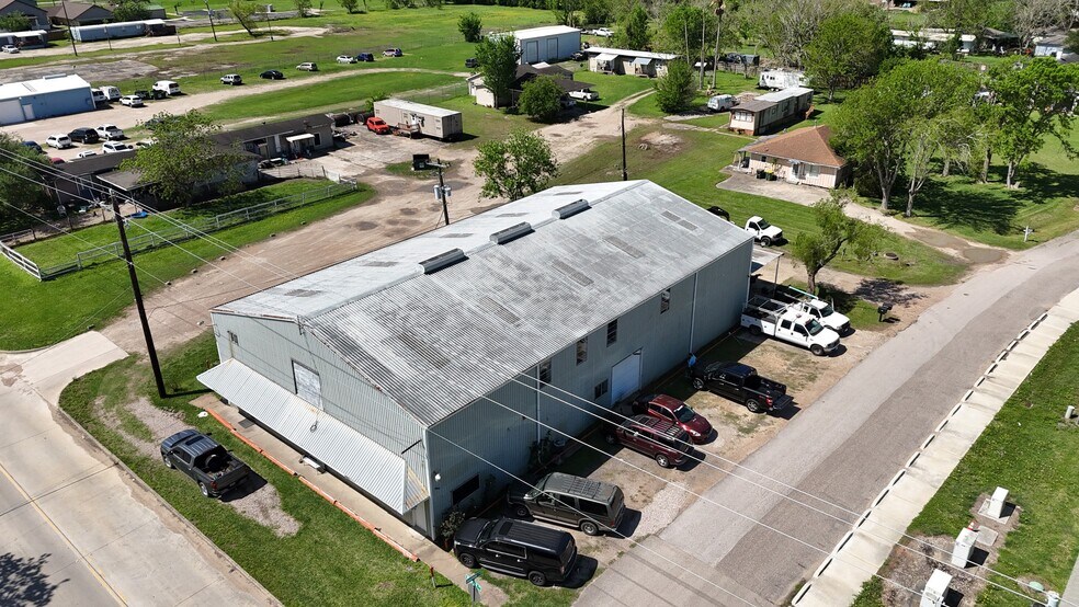 More Photos Of 5834 Josephine St, Pearland Warehouse For Sale