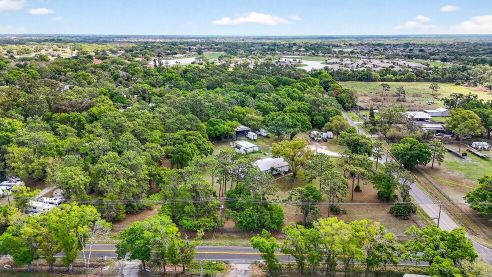 More Photos Of 3308 24th Ave SE, Ruskin Specialty For Sale