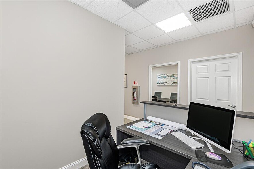 More Photos Of 7301 Wiles Rd, Coral Springs Medical For Sale