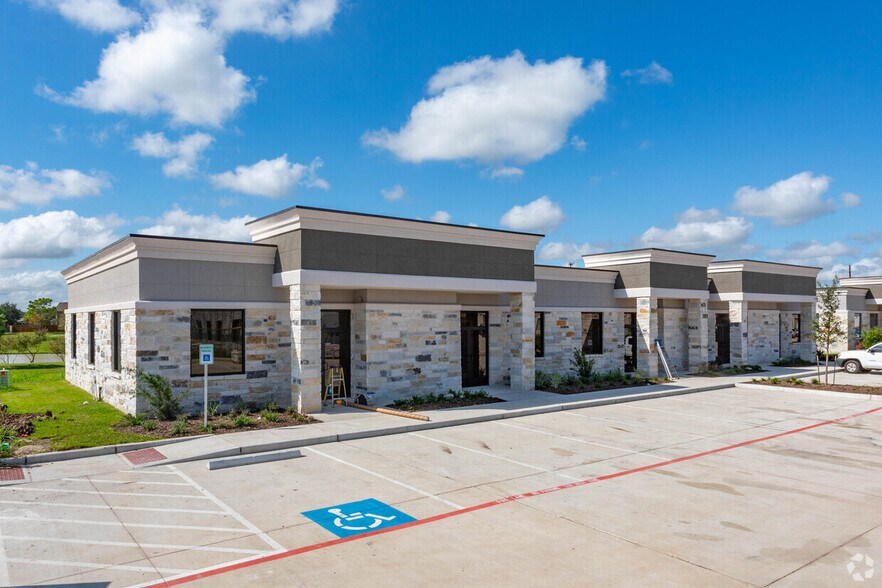 More Photos Of 3129 Kingsley Dr, Pearland Medical For Lease