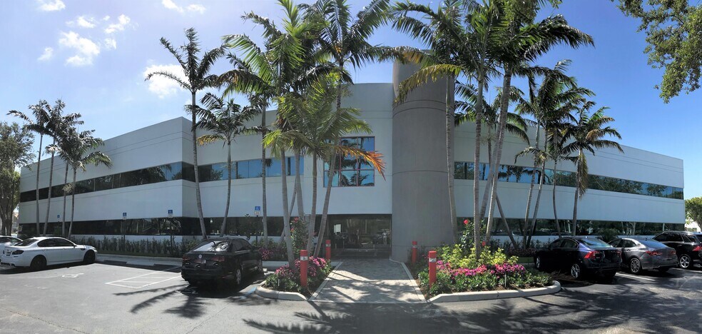 More Photos Of 551 NW 77th St, Boca Raton Office For Lease