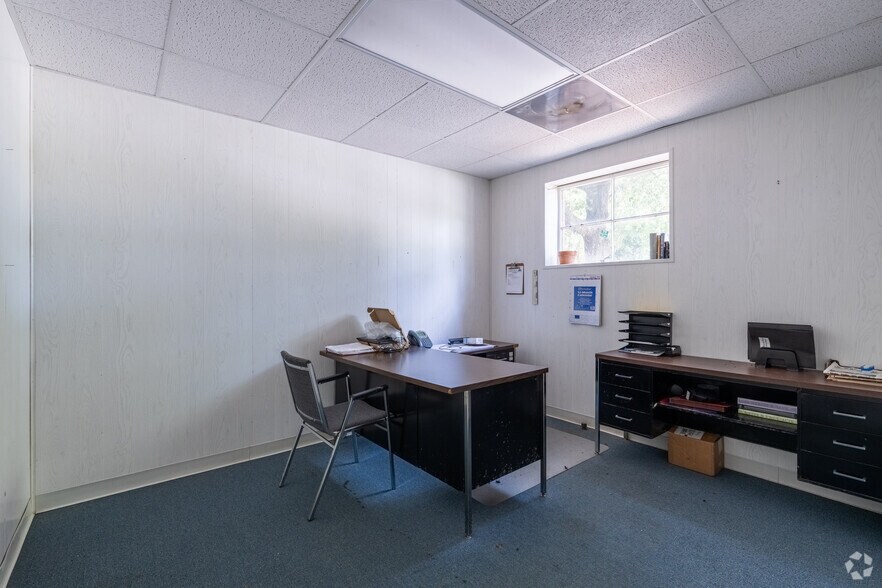 More Photos Of 615 Mulberry St, Louisville Industrial For Sale