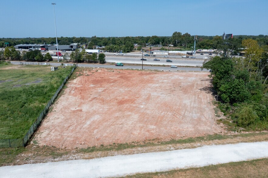 More Photos Of 11324 Eastex fwy, Houston Land For Sale