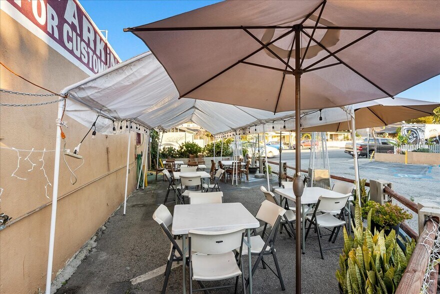 More Photos Of 2400 E 7th St, Long Beach Restaurant For Sale
