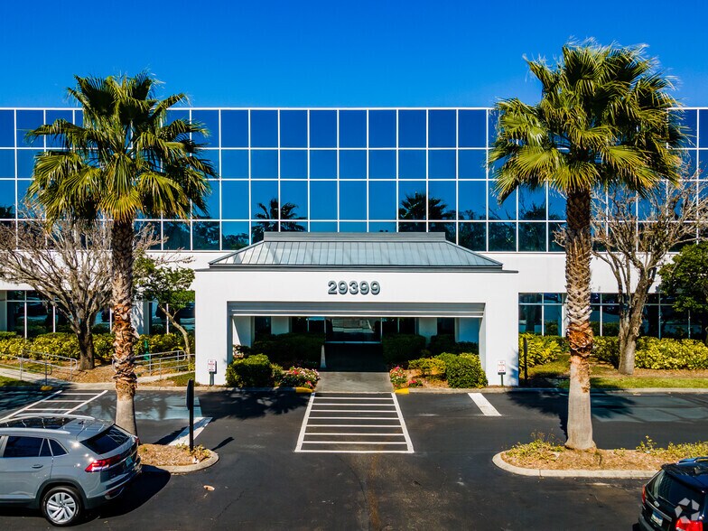 More Photos Of 29399 US Highway 19 N, Clearwater Office For Lease