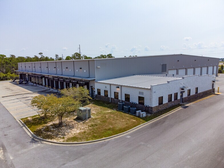 More Photos Of 7801 Commerce Blvd, Panama City Distribution For Sale