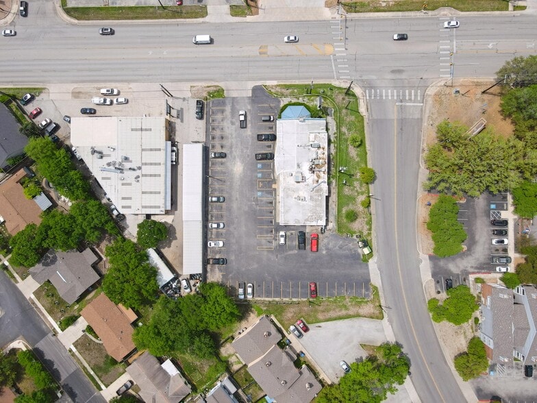 More Photos Of 10930 Perrin Beitel Rd, San Antonio Restaurant For Sale