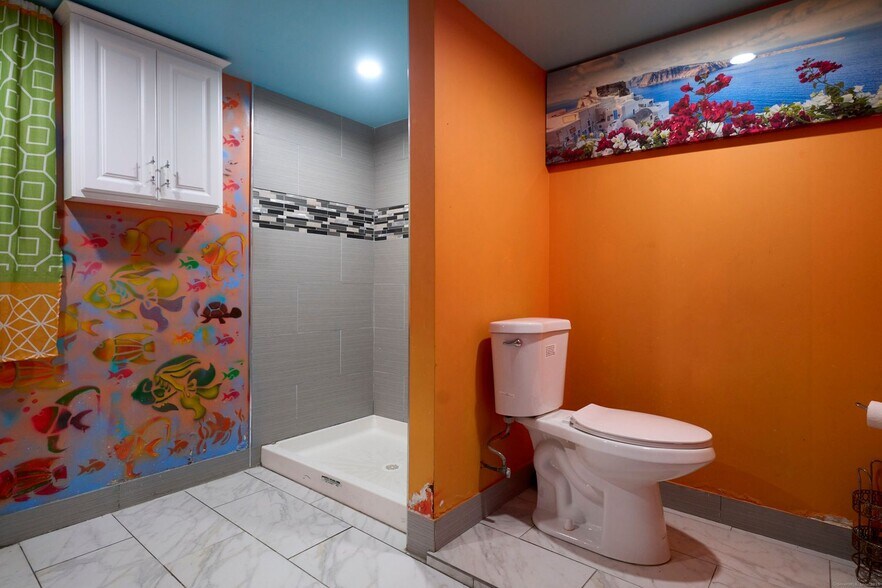 More Photos Of 39 Capen St, Hartford Multifamily For Sale