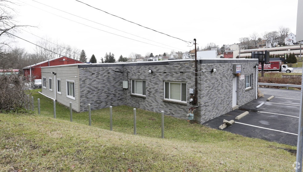 More Photos Of 28 Fairwood Dr, Irwin Medical For Lease