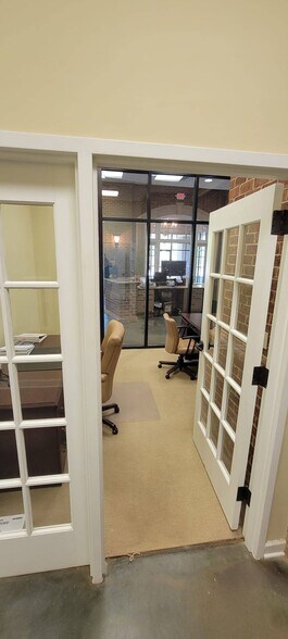 More Photos Of 170 Westridge Industrial Blvd, McDonough Office For Lease