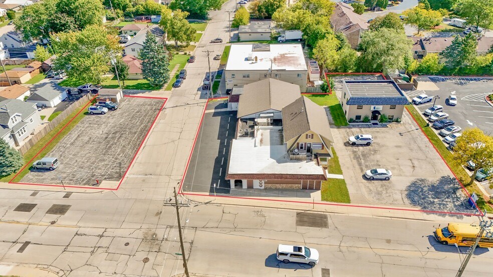 More Photos Of 2703 S Chicago Ave, South Milwaukee General Retail For Sale