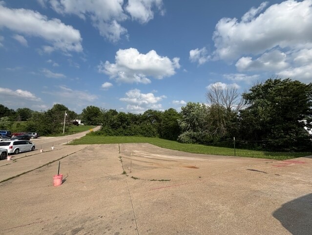 More Photos Of 1821 S Baltimore, Kirksville Auto Dealership For Sale