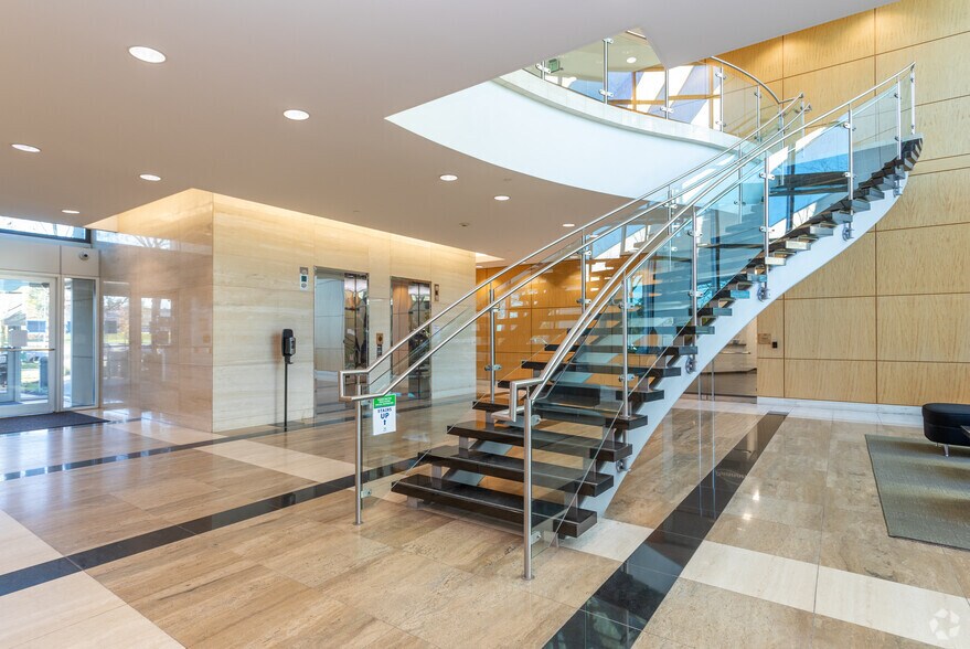 More Photos Of 8850 Stanford Blvd, Columbia Medical For Lease