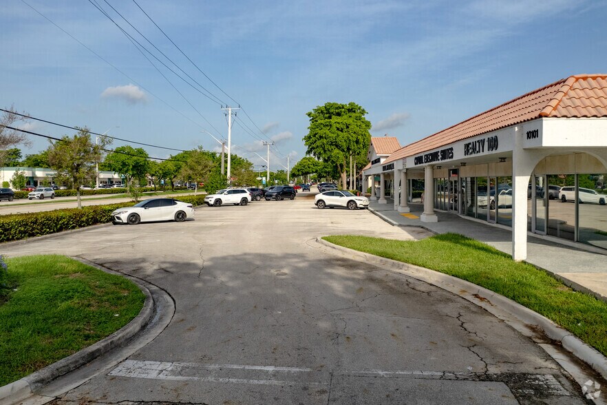 More Photos Of 10101-10121 W Sample Rd, Coral Springs Unknown For Lease