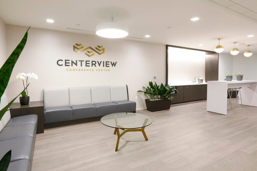 More Photos Of 2010 Main St, Irvine Office For Lease