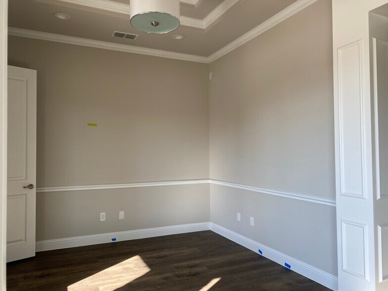 More Photos Of 2601 Little Elm Pky, Little Elm Office For Sale
