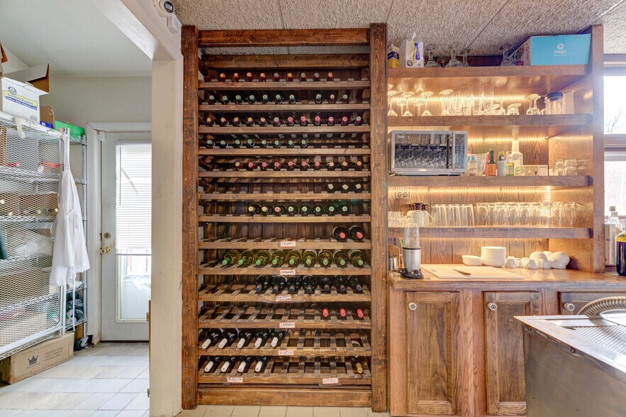 More Photos Of 160 Creamery Rd, Greenville Restaurant For Sale