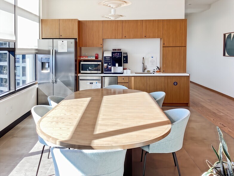 More Photos Of 1055 Howell Mill Rd, Atlanta Coworking Space