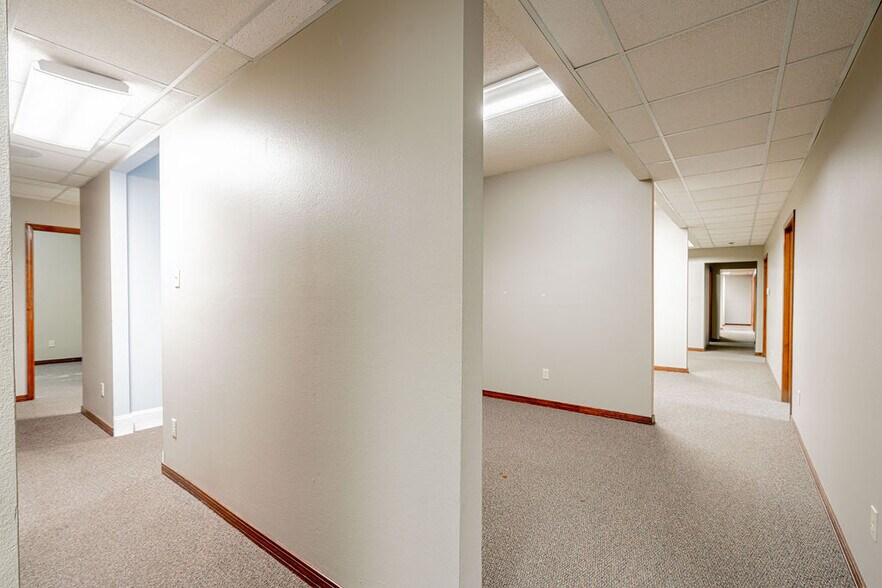 More Photos Of 3329 Florida Ave, Kenner Office For Sale