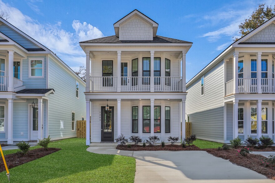 More Photos Of , Savannah Specialty For Sale