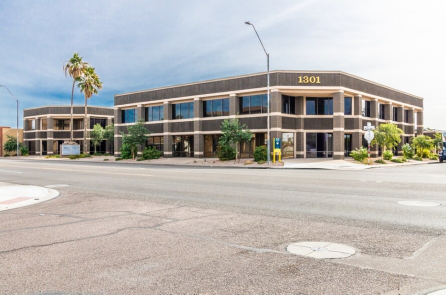 More Photos Of 1301 E McDowell Rd, Phoenix Medical For Lease