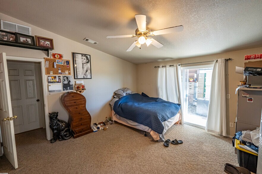 More Photos Of 5221 Hwy 68, Golden Valley Flex For Sale