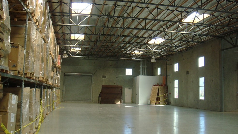 More Photos Of 7280 Sycamore Canyon Blvd, Riverside Warehouse For Lease