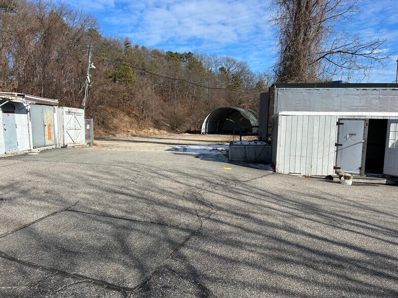 More Photos Of 879 W Jericho Tpke, Smithtown Land For Lease