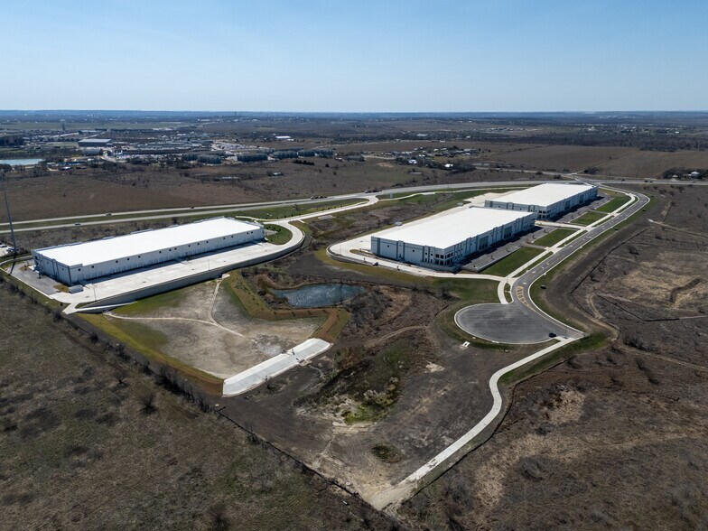 More Photos Of 1600 E McCarty Ln, San Marcos Unknown For Lease