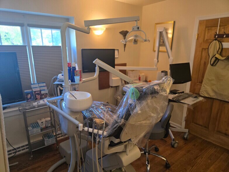 More Photos Of 200-204 N Harrison St, Princeton Medical For Sale