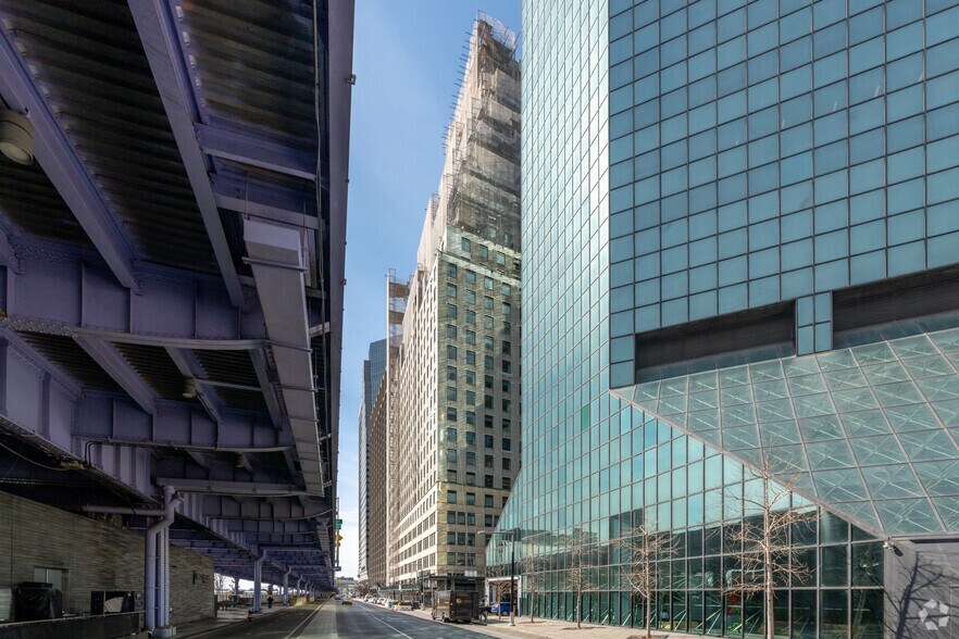 More Photos Of 120 Wall St, New York Office For Lease