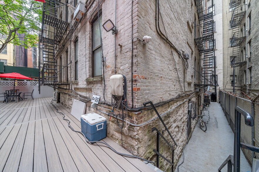 More Photos Of 332 E 95th St, New York Apartments For Sale