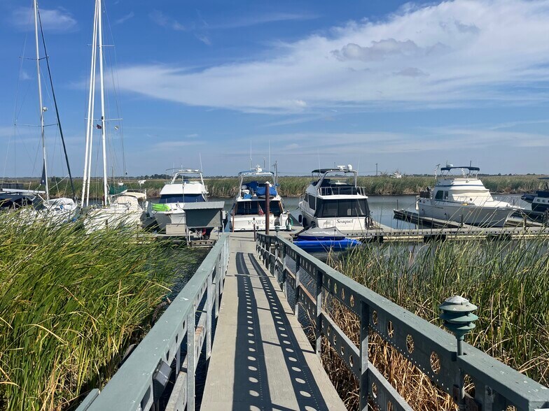 More Photos Of 1550 Twitchell Island Rd, Isleton Marina For Sale
