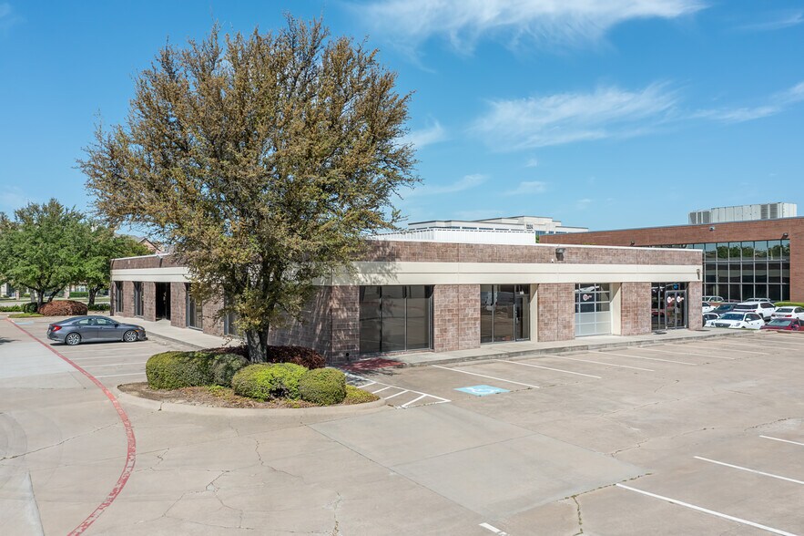 More Photos Of 1801 Royal Ln, Farmers Branch Unknown For Lease