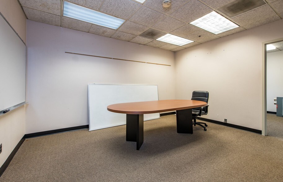 More Photos Of 2099 Monroe Dr NE, Atlanta Loft Creative Space For Lease