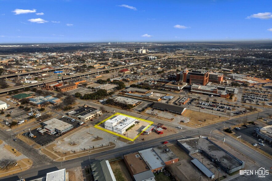 More Photos Of 1612 9th St, Wichita Falls Storefront Retail Office For Sale