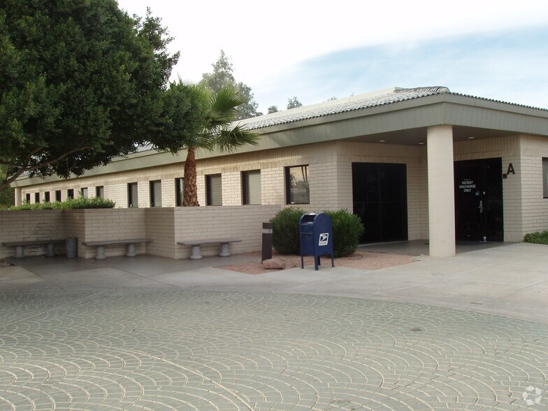 Primary Photo Of 604 W Warner Rd, Chandler Medical For Sale