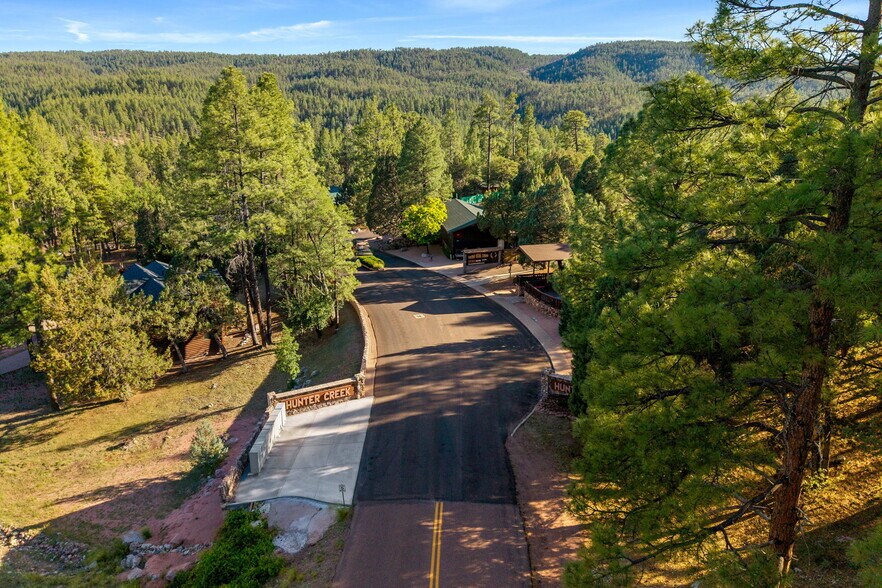 More Photos Of 1022 S Hunter Creek Dr, Payson Hotel For Sale