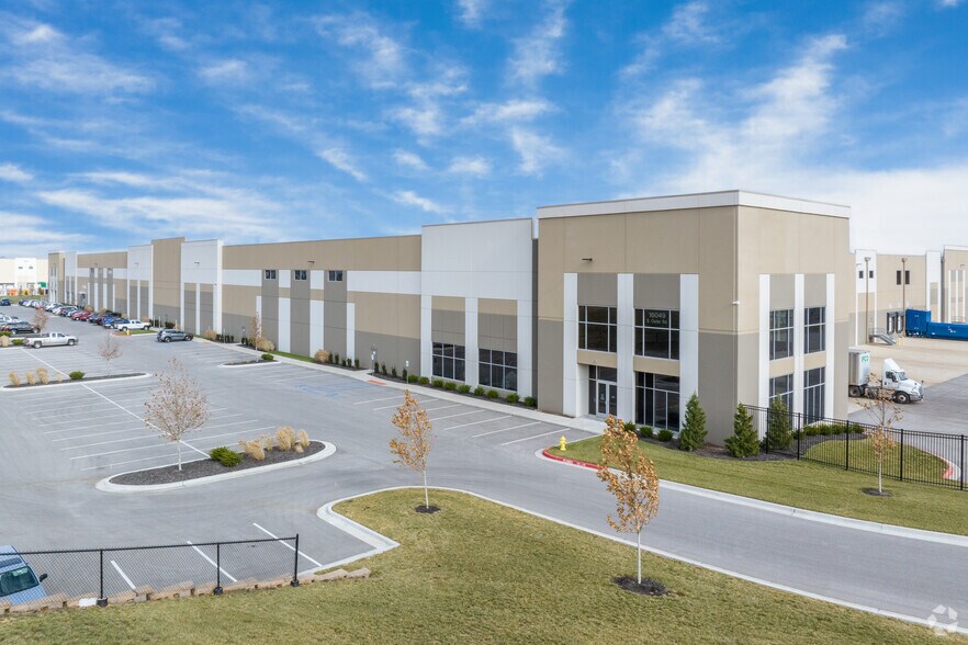 Primary Photo Of 16049 S Outer Rd, Belton Distribution For Lease